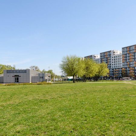 Luxlux Apartments Afara Варшава Экстерьер фото