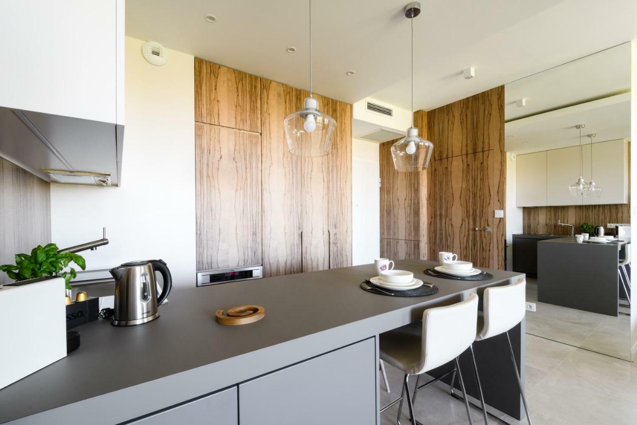 Luxlux Apartments Afara Варшава Экстерьер фото